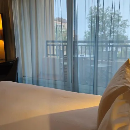 Columbus Hotel 3*